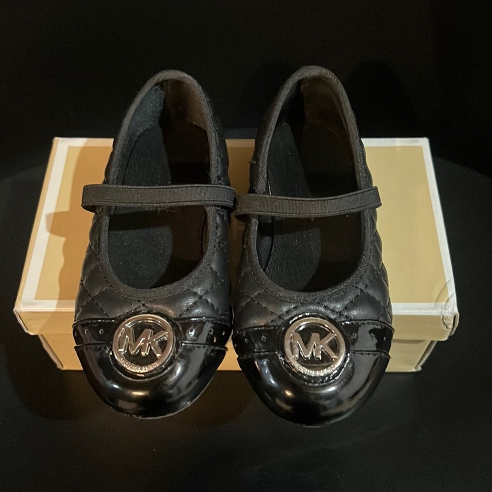 Michael Kors flat shoes